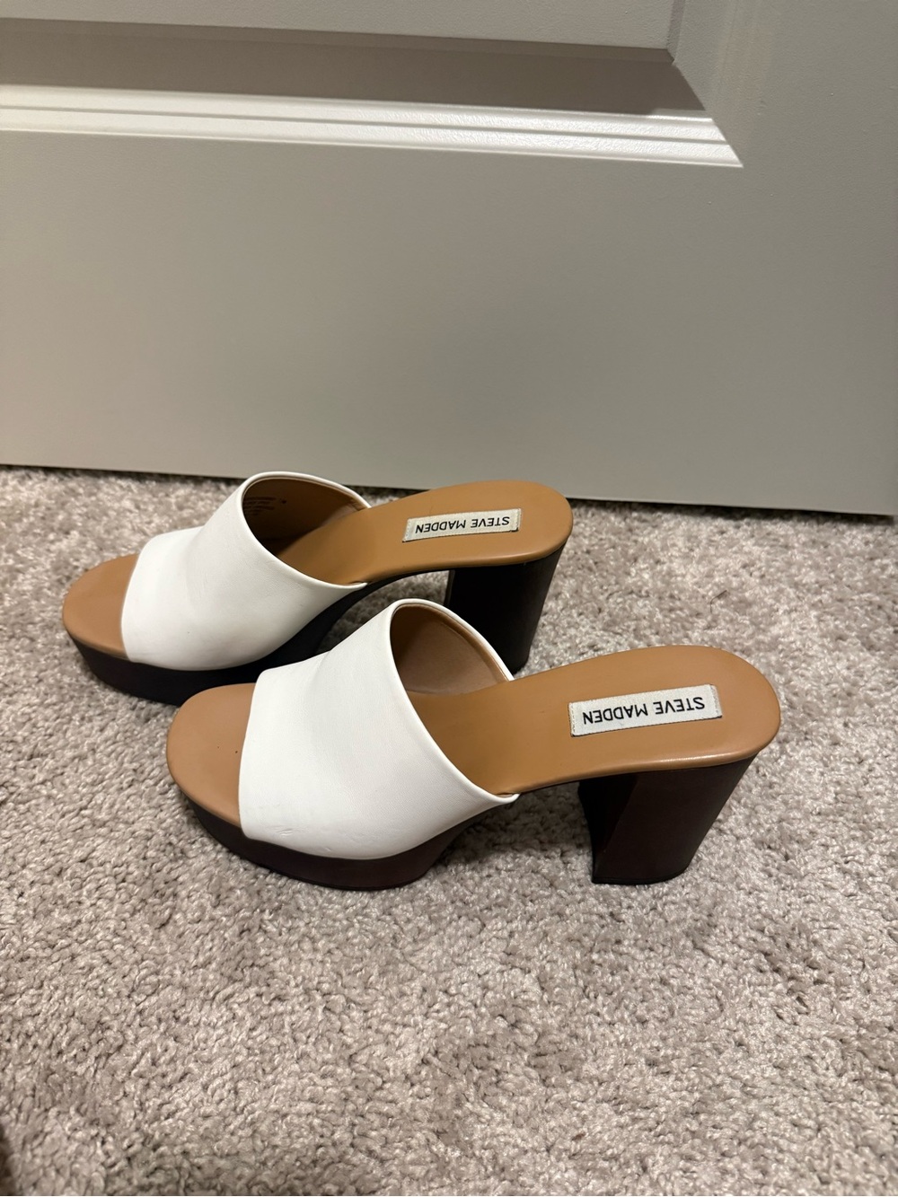 Steve Madden White Leather Slip-On Platform Mules with Brown Block Heel